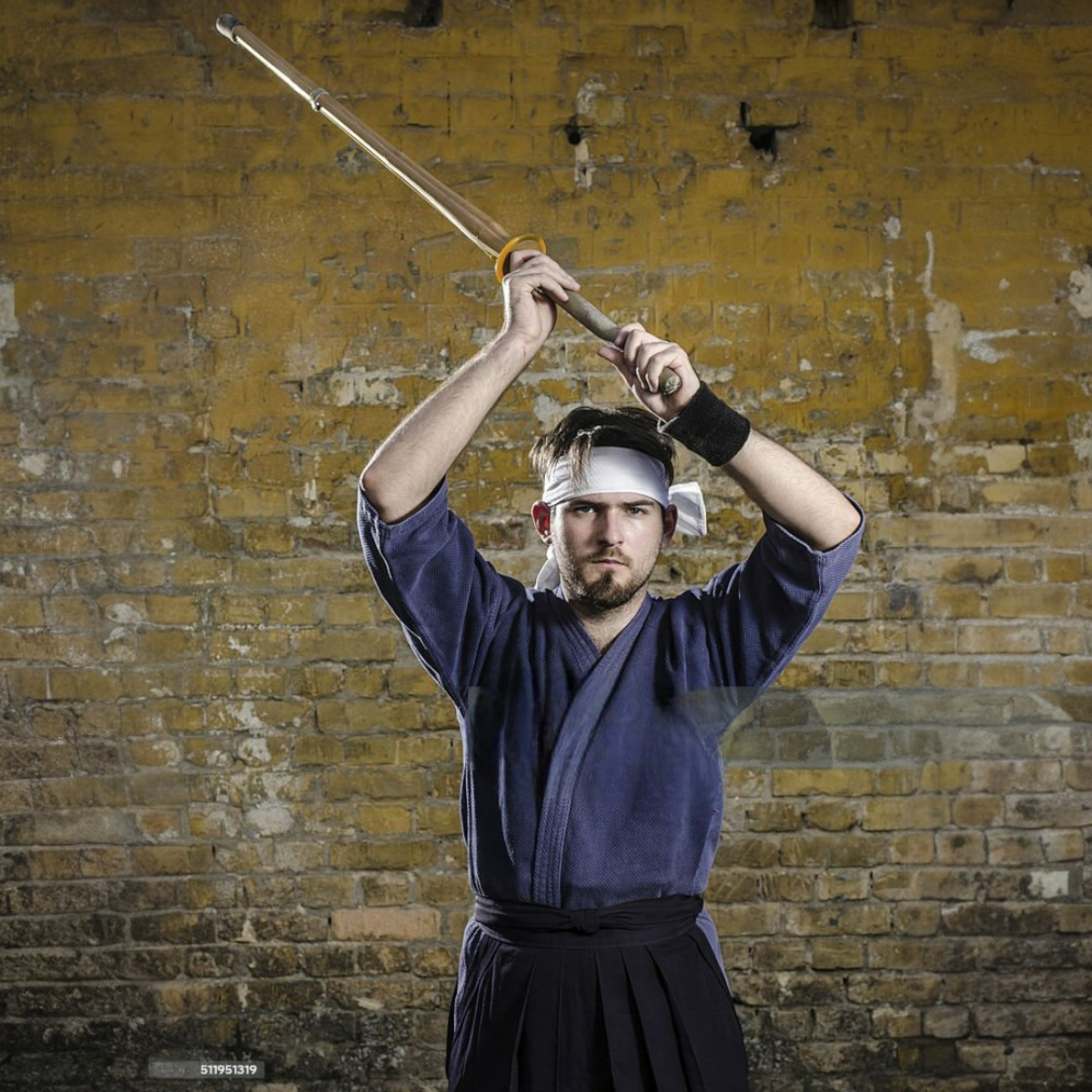 Coraggio e disciplina in azione - 勇猛精進 (Yūmō shōjin) di Kakyu